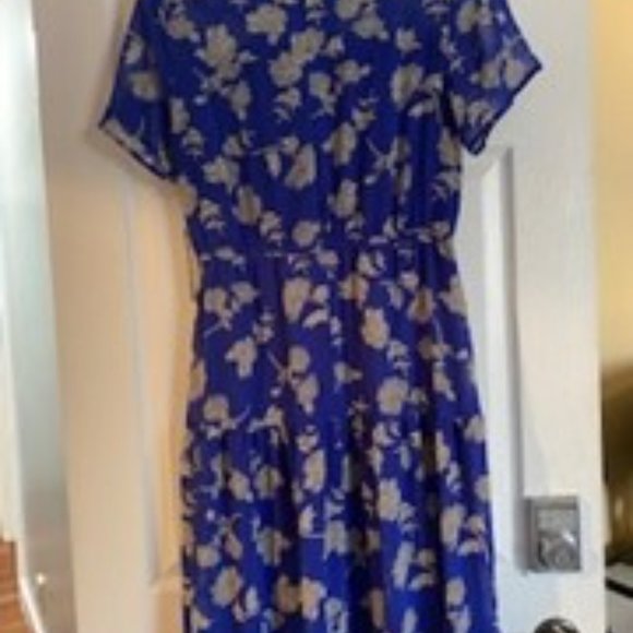 Midi Floral Dress (M) - Picture 2 of 4